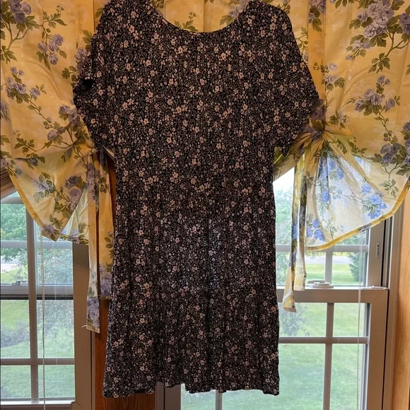 Knox Rose Floral Dress - Black and White - Picture 2 of 4
